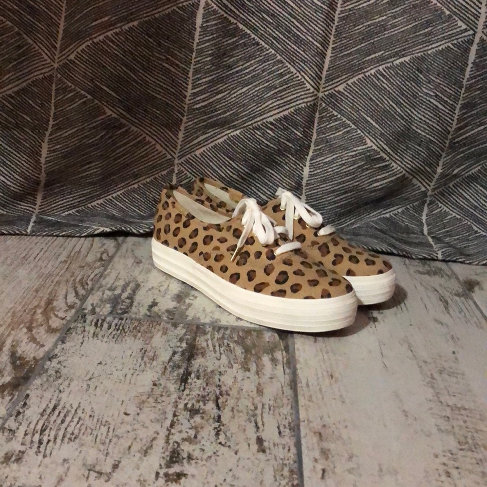 New flat form cheetah keds